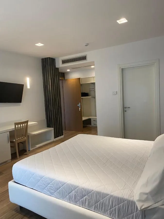 Hotel Columbia & Ninfea Lido di Jesolo Italy