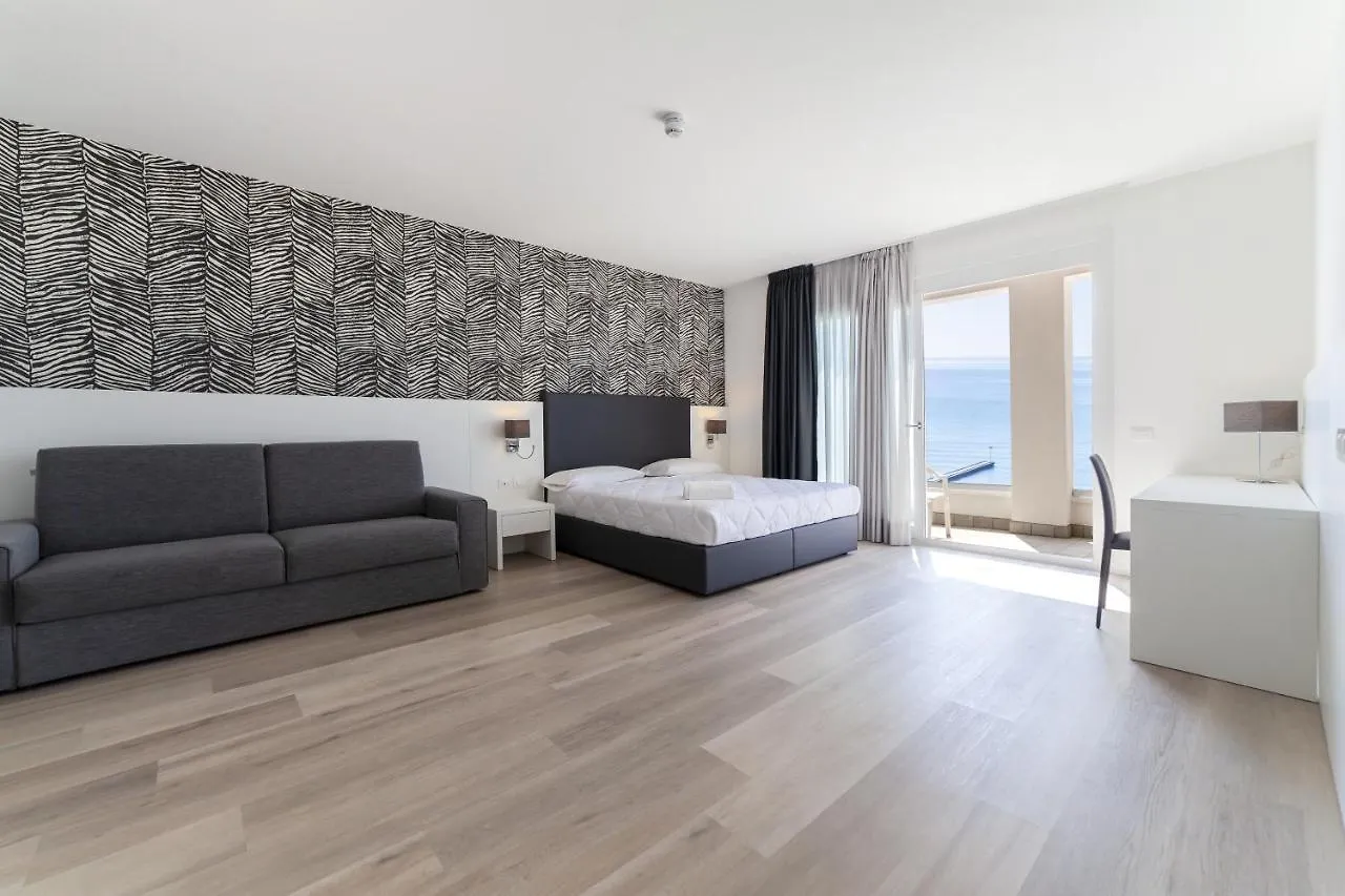 Hotel Columbia & Ninfea Lido di Jesolo