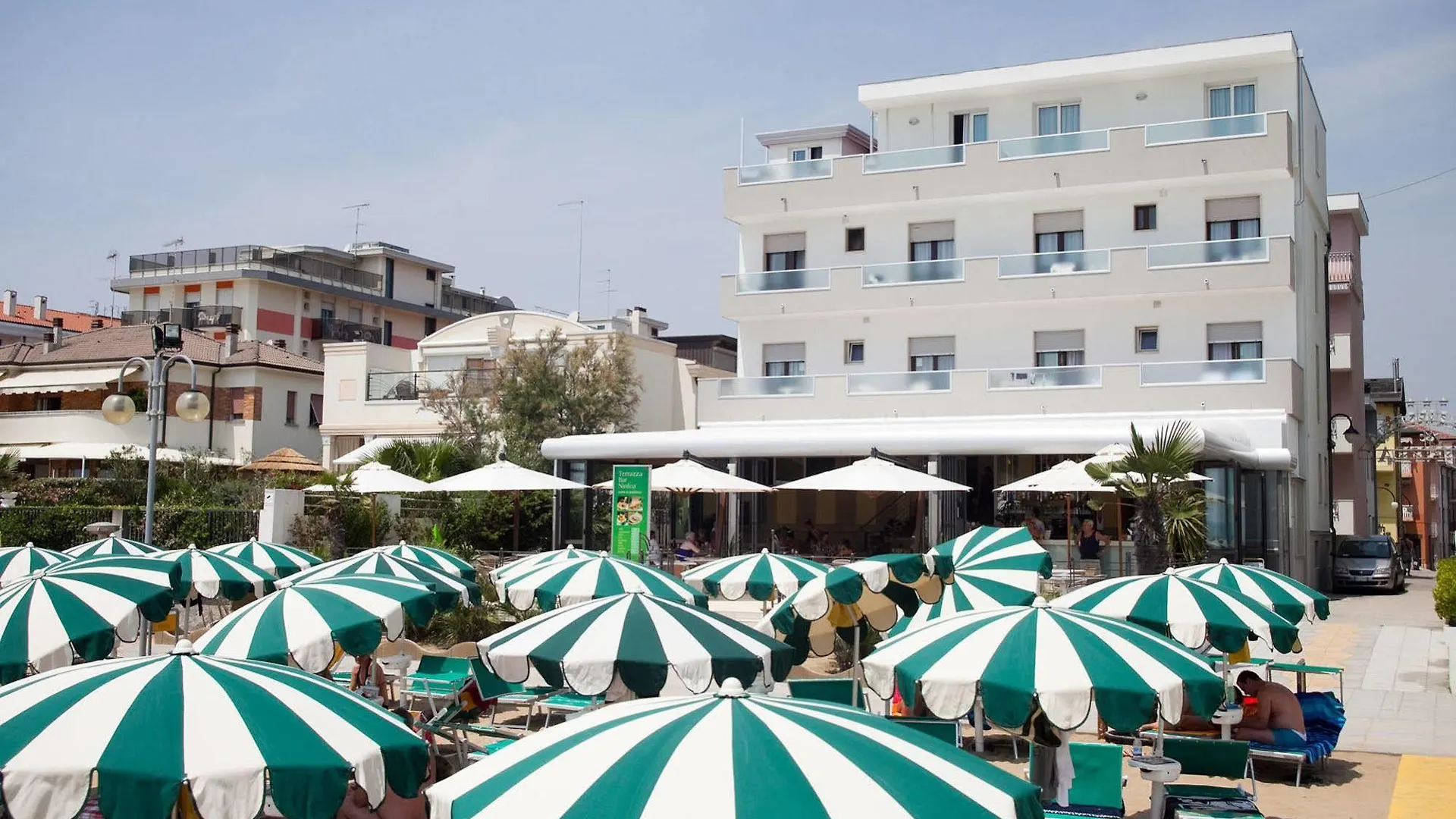 Hotel Columbia & Ninfea Lido di Jesolo 3*,  Italy